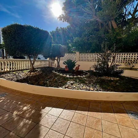 2 Bedroom In Puerto Marina Apartmán