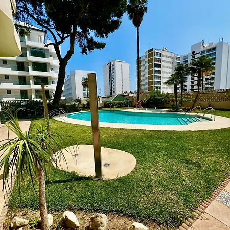 2 Bedroom In Puerto Marina Apartmán