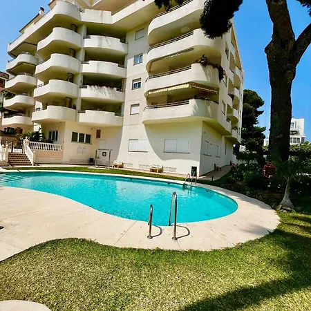 2 Bedroom In Puerto Marina Apartmán *